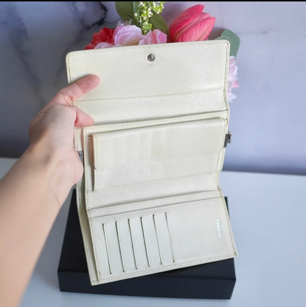 💖Authentic CHANEL TRIFOLD Wallet - Picture 6 of 13